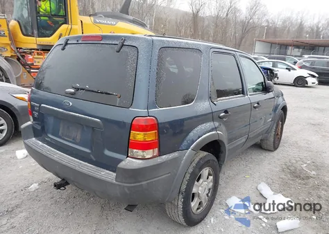 2001 Ford Escape Xlt from USA, damaged, VIN 1FMYU03121KC55875